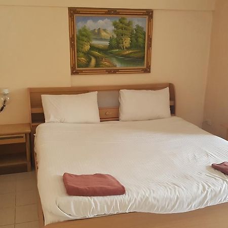 Sandman Hotel & Sports Bar Pattaya ภายนอก รูปภาพ